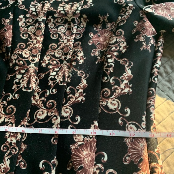 Like new heavier Laura dress - Picture 7 of 8